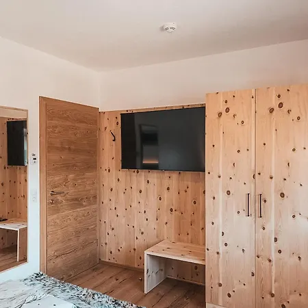 Apartment Veronikas Relax & Family Suite - Alpenluxus Collection Fügen