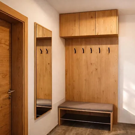 Veronikas Relax & Family Suite - Alpenluxus Collection * Fügen