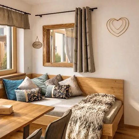 Veronikas Relax & Family With Terrace, Alpenluxus Collection *